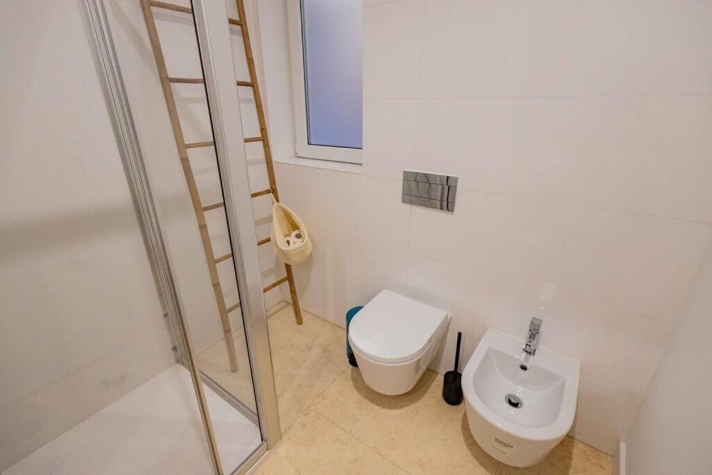 Central Lisbon Stylish Apartment ภายนอก รูปภาพ